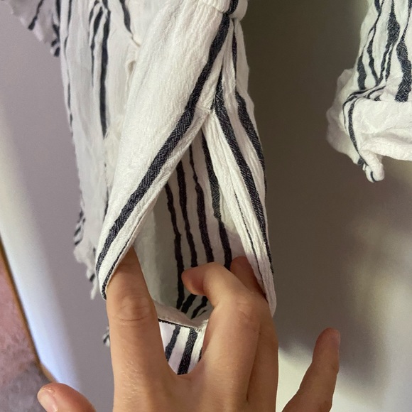 American Eagle off the shoulder white and blue striped bell sleeved romper - Picture 4 of 8